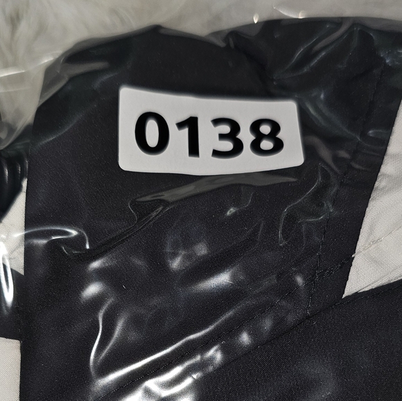 Mens Black and White Under Armour Windbreaker Jacket Colorblock Size Large - Picture 15 of 15